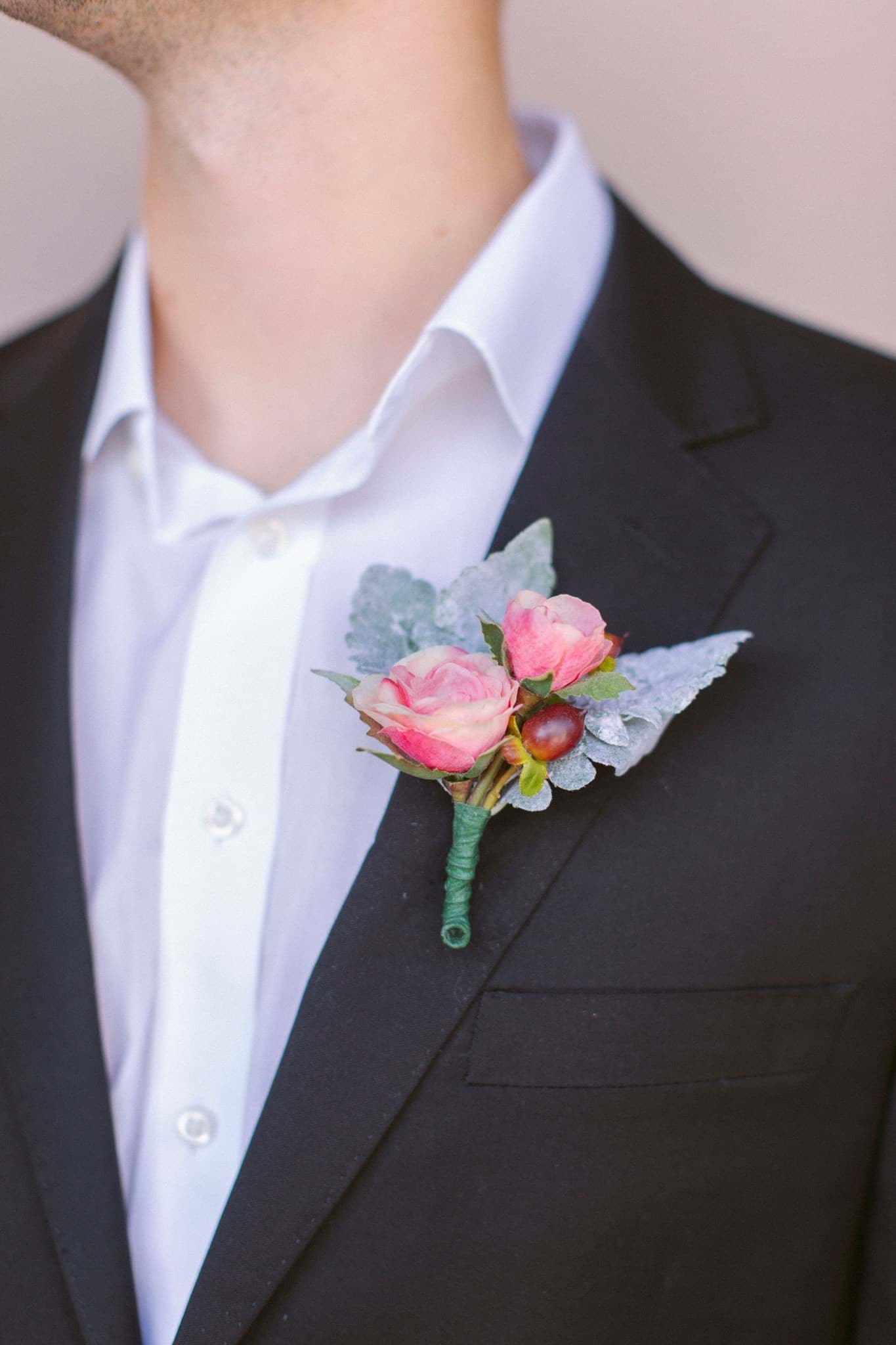 Picture of Kimpton Boutonniere