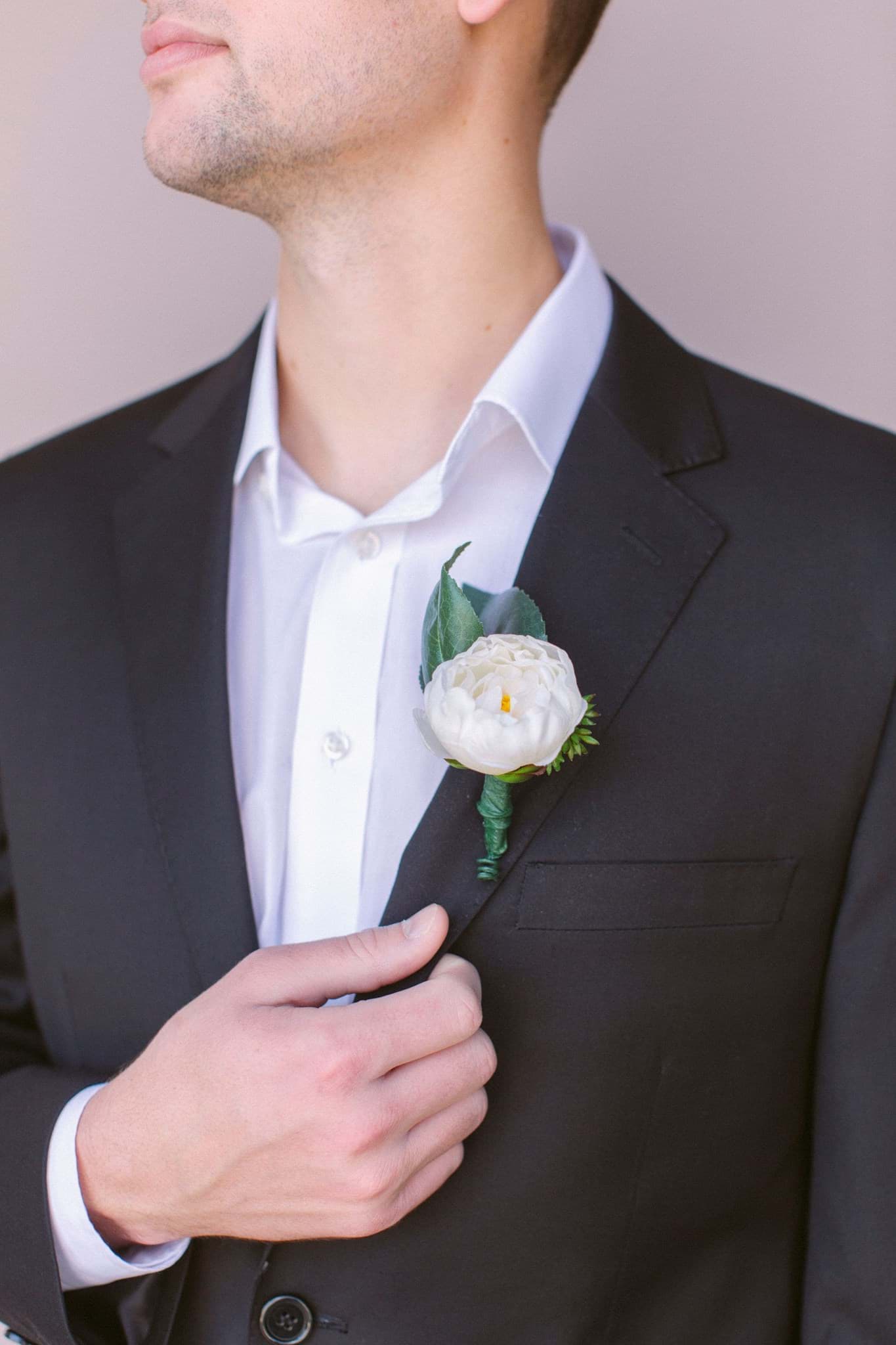 Picture of Shelbie Boutonniere (Large)