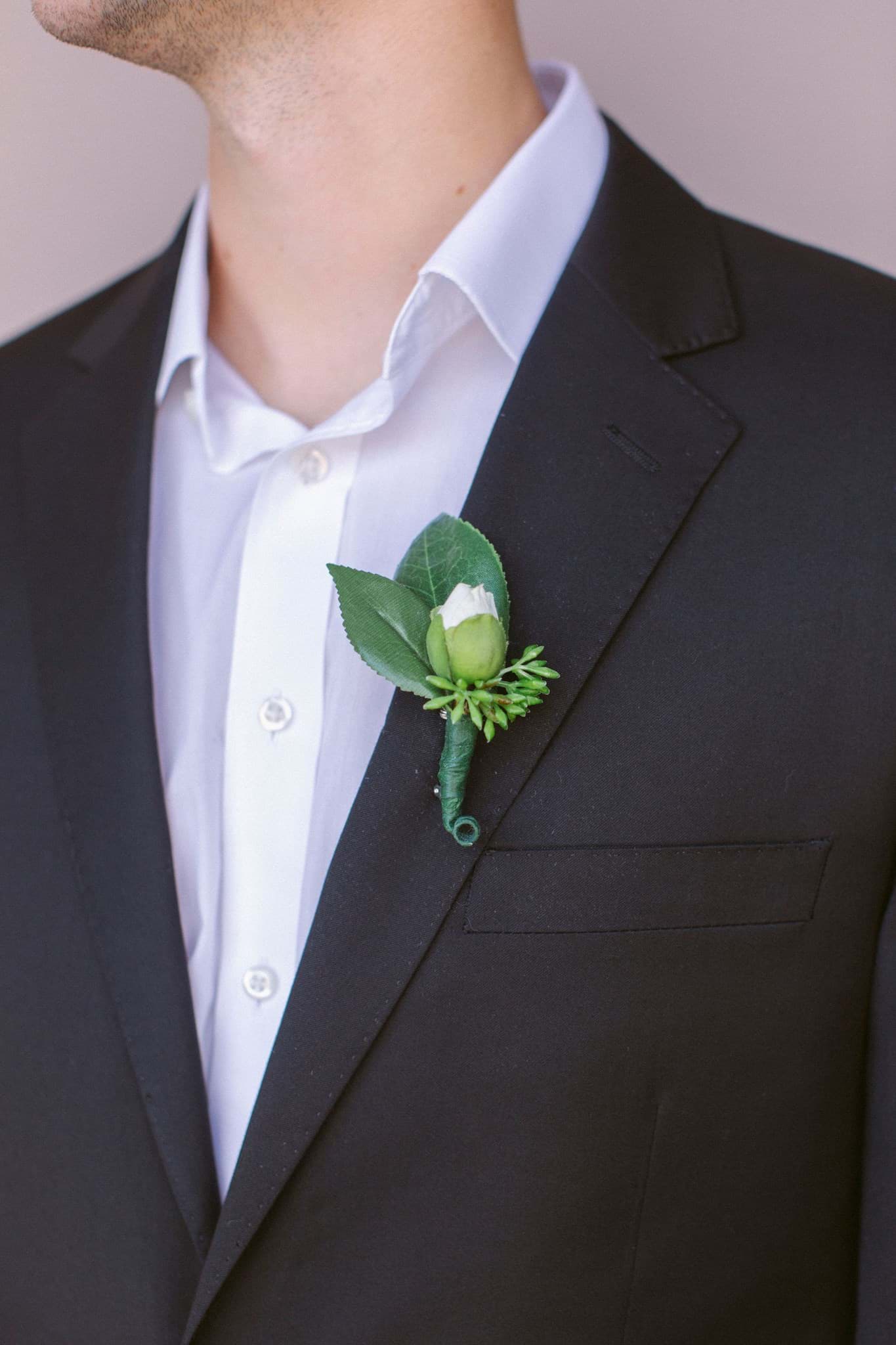 Picture of Shelbie Boutonniere (Small)