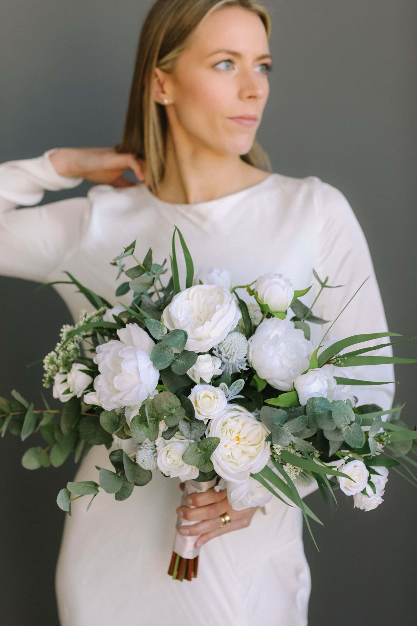 Picture of Jane Bridal Bouquet (Hand-tied)