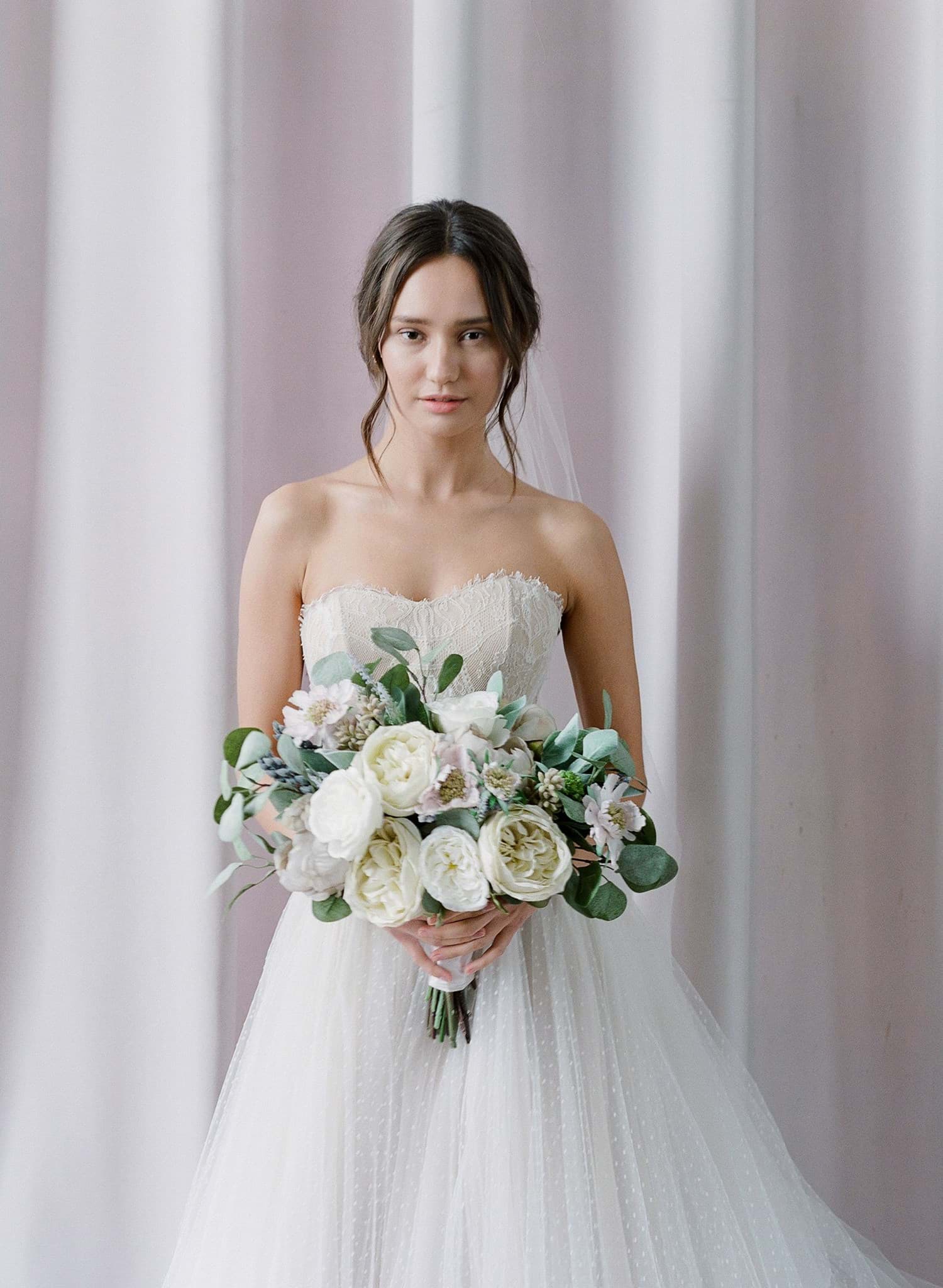 Picture of Taylor Bridal Bouquet (New)
